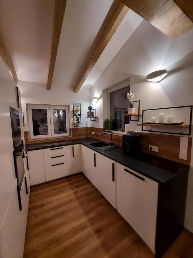 Auszeit Steiraland Penthouse 9 Mit Grossen Balkon Und Parkplatz Daire Leoben  Dış mekan fotoğraf