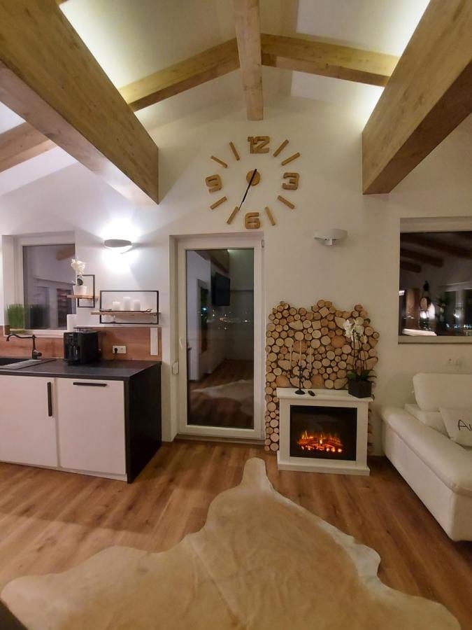 Auszeit Steiraland Penthouse 9 Mit Grossen Balkon Und Parkplatz Daire Leoben  Dış mekan fotoğraf