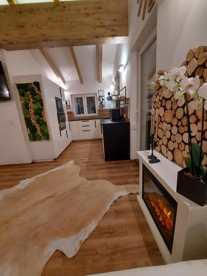 Auszeit Steiraland Penthouse 9 Mit Grossen Balkon Und Parkplatz Daire Leoben  Dış mekan fotoğraf