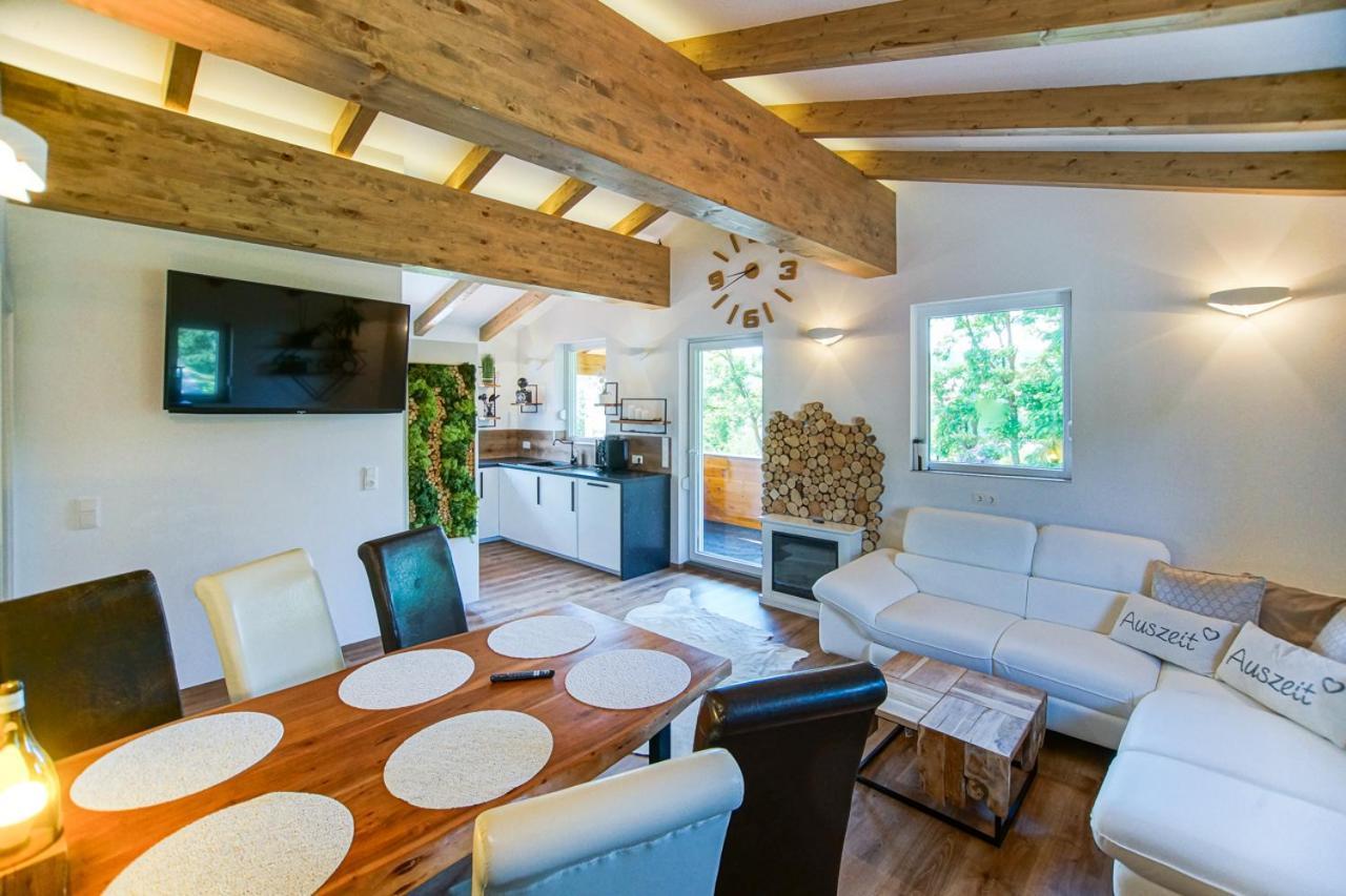 Auszeit Steiraland Penthouse 9 Mit Grossen Balkon Und Parkplatz Daire Leoben  Dış mekan fotoğraf